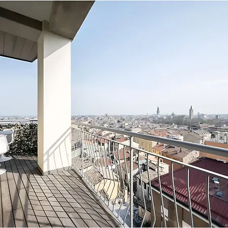 Verdi ! San Valentine's Day - Book First ! Apartment