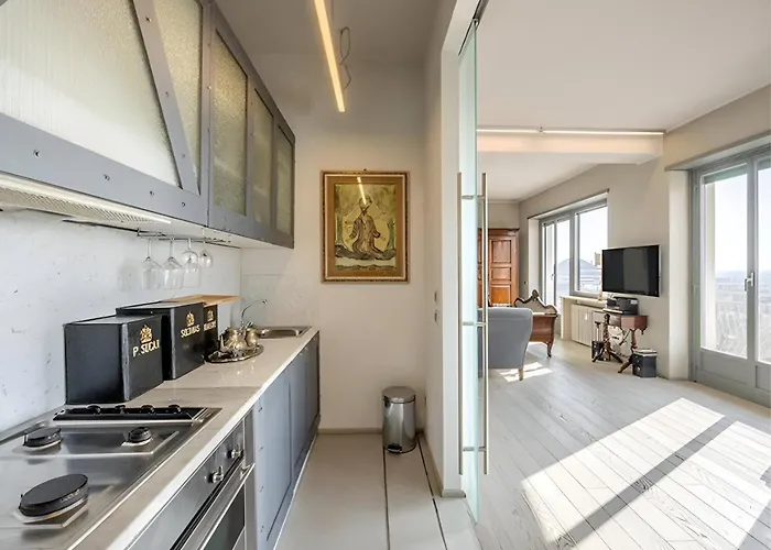 Verdi ! San Valentine's Day - Book First ! * بارما